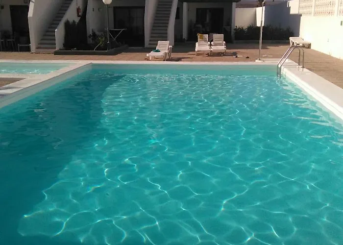 Daire Mimosas. Bajo Con Wifi. Piscinas Comunitarias