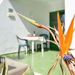 Apartment Mimosas. Bajo Con Wifi. Piscinas Comunitarias Tias